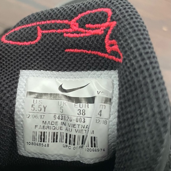 Paul George 2 Youth Basketball Shoes - Picture 3 of 4